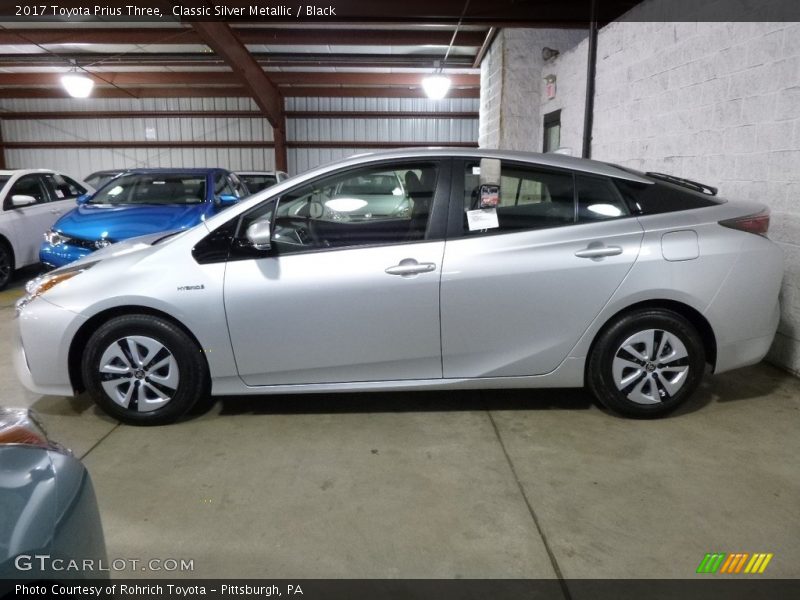 Classic Silver Metallic / Black 2017 Toyota Prius Three