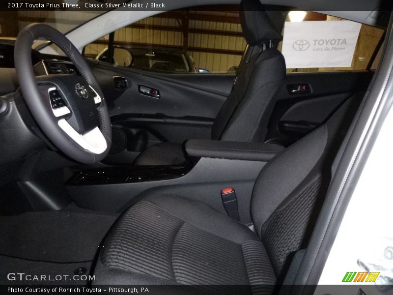 Classic Silver Metallic / Black 2017 Toyota Prius Three