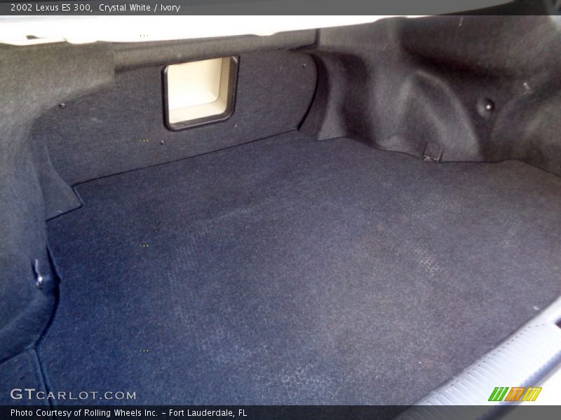 Crystal White / Ivory 2002 Lexus ES 300
