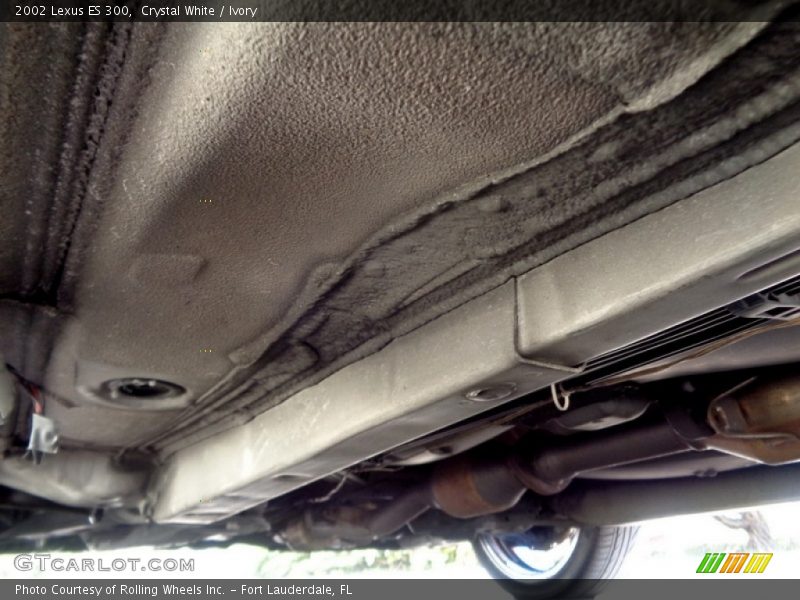 Crystal White / Ivory 2002 Lexus ES 300