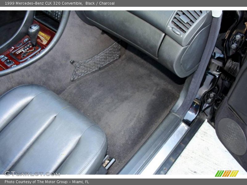 Black / Charcoal 1999 Mercedes-Benz CLK 320 Convertible