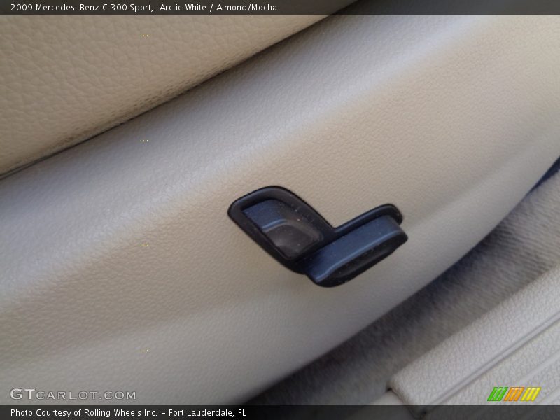 Arctic White / Almond/Mocha 2009 Mercedes-Benz C 300 Sport