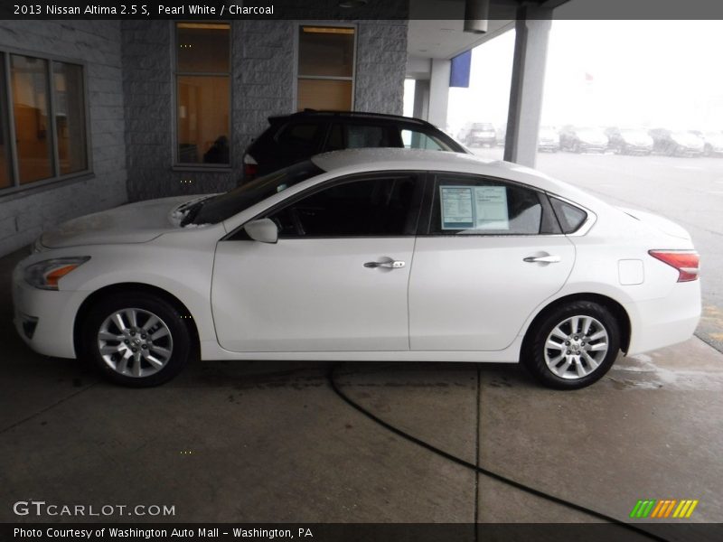 Pearl White / Charcoal 2013 Nissan Altima 2.5 S
