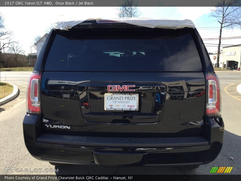 Onyx Black / Jet Black 2017 GMC Yukon SLT 4WD