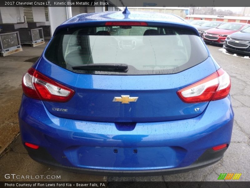 Kinetic Blue Metallic / Jet Black 2017 Chevrolet Cruze LT