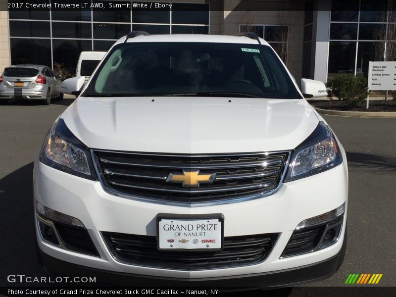 Summit White / Ebony 2017 Chevrolet Traverse LT AWD