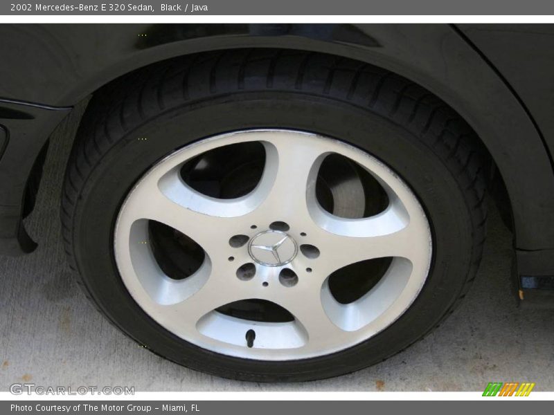  2002 E 320 Sedan Wheel