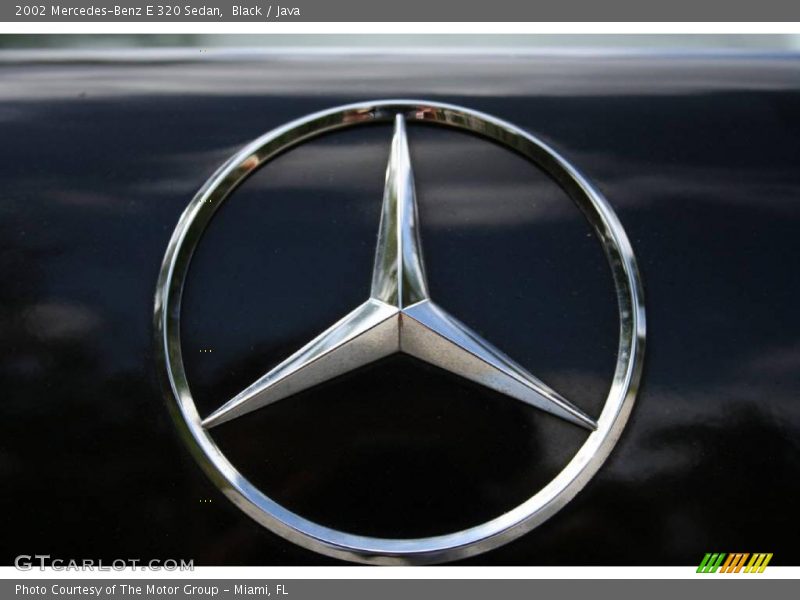  2002 E 320 Sedan Logo