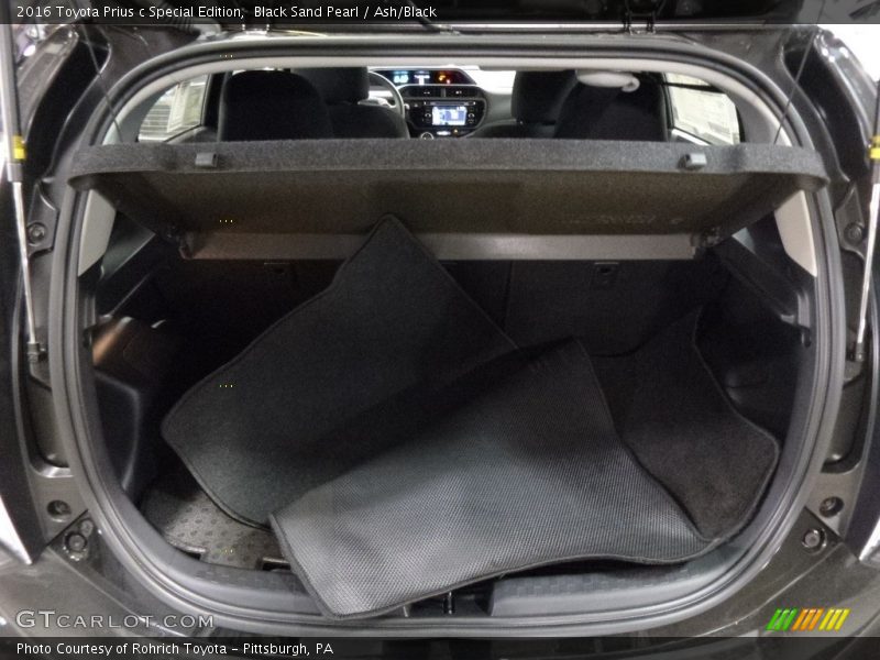 Black Sand Pearl / Ash/Black 2016 Toyota Prius c Special Edition