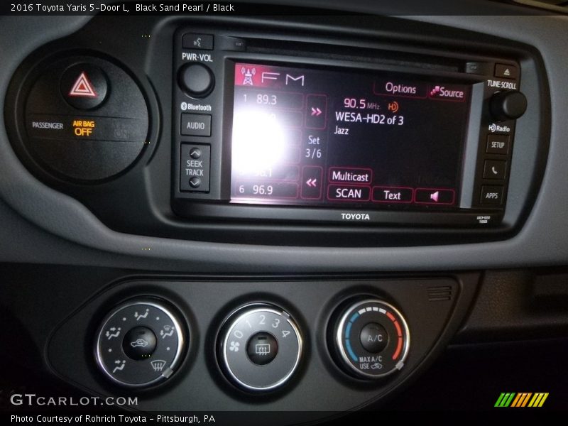 Black Sand Pearl / Black 2016 Toyota Yaris 5-Door L