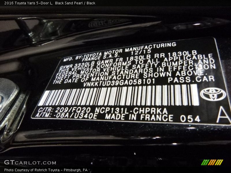 Black Sand Pearl / Black 2016 Toyota Yaris 5-Door L