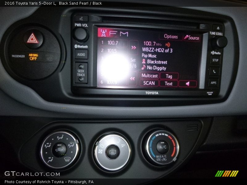 Black Sand Pearl / Black 2016 Toyota Yaris 5-Door L