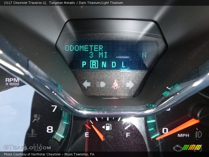 Tungsten Metallic / Dark Titanium/Light Titanium 2017 Chevrolet Traverse LS