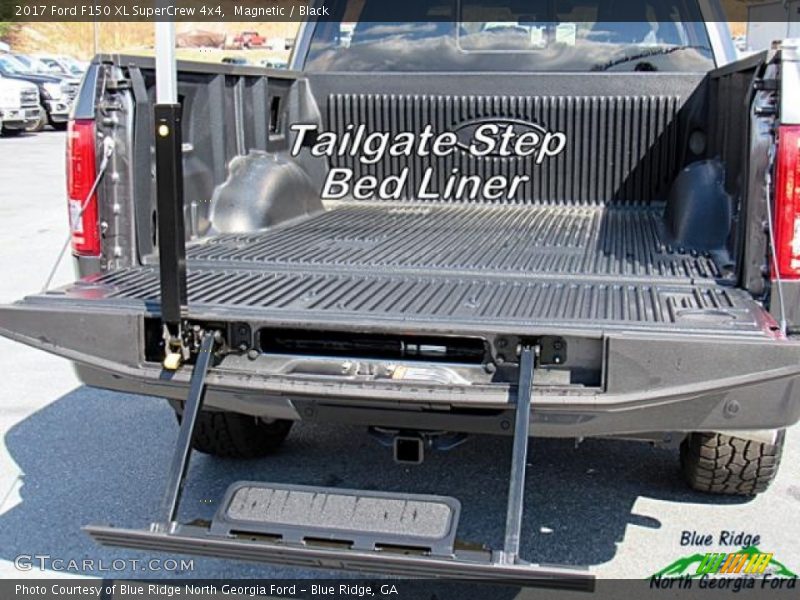 Magnetic / Black 2017 Ford F150 XL SuperCrew 4x4