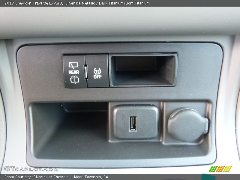 Silver Ice Metallic / Dark Titanium/Light Titanium 2017 Chevrolet Traverse LS AWD