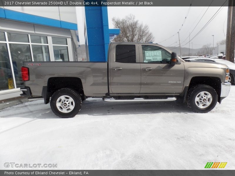 Pepperdust Metallic / Jet Black 2017 Chevrolet Silverado 2500HD LT Double Cab 4x4
