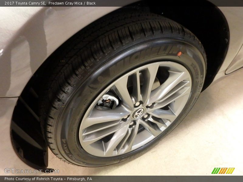 Predawn Gray Mica / Black 2017 Toyota Camry SE