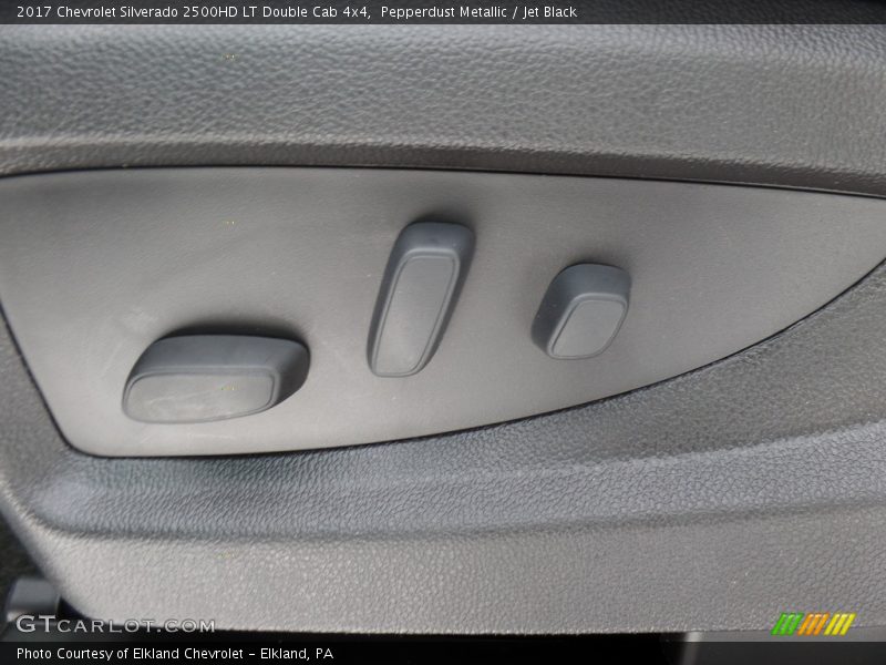 Pepperdust Metallic / Jet Black 2017 Chevrolet Silverado 2500HD LT Double Cab 4x4