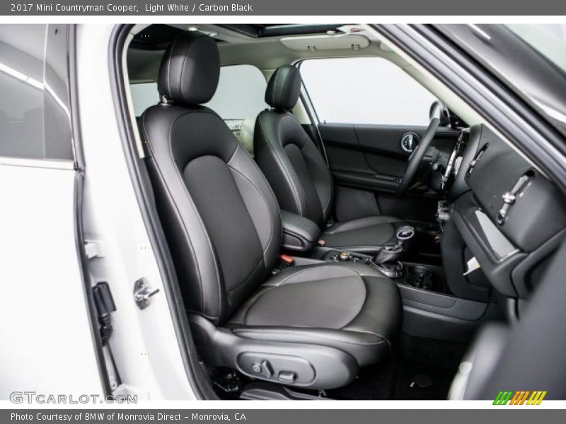 Light White / Carbon Black 2017 Mini Countryman Cooper
