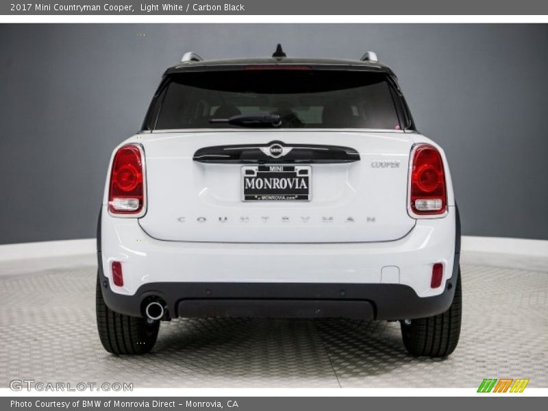 Light White / Carbon Black 2017 Mini Countryman Cooper