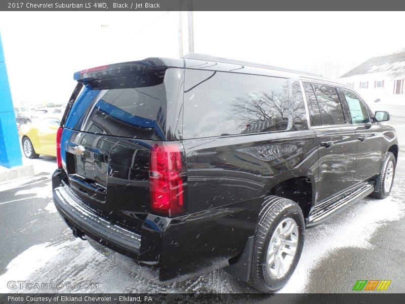 Black / Jet Black 2017 Chevrolet Suburban LS 4WD