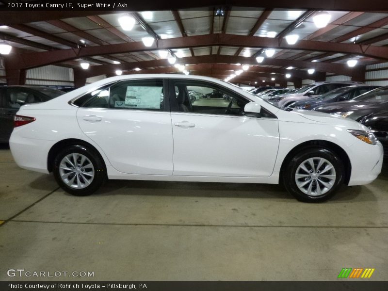 Super White / Ash 2017 Toyota Camry LE