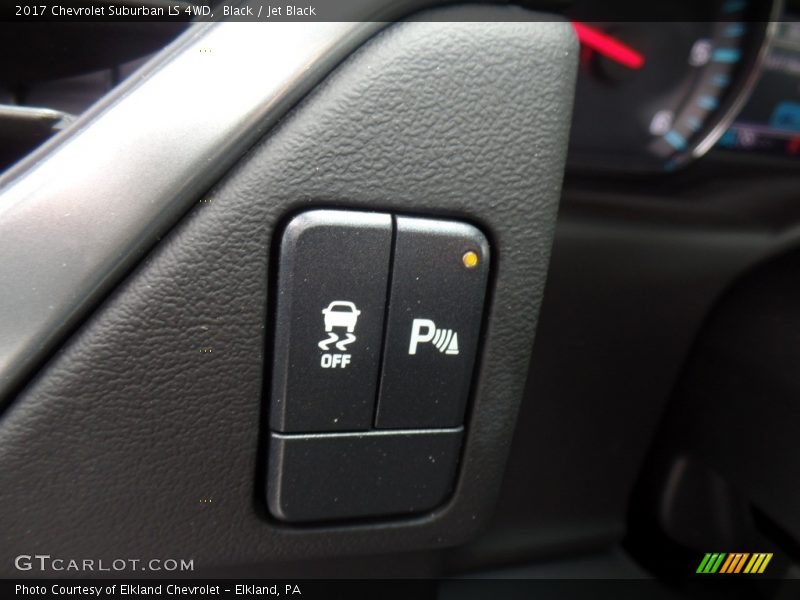 Black / Jet Black 2017 Chevrolet Suburban LS 4WD