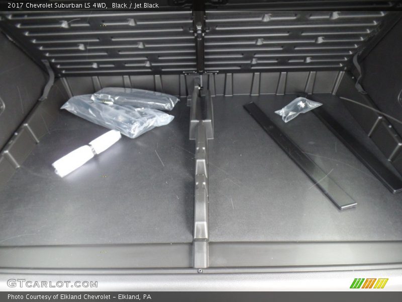 Black / Jet Black 2017 Chevrolet Suburban LS 4WD