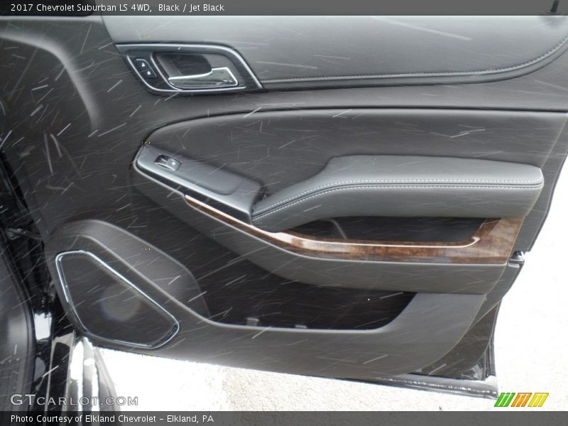 Black / Jet Black 2017 Chevrolet Suburban LS 4WD