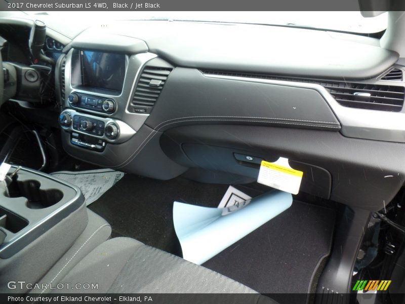 Black / Jet Black 2017 Chevrolet Suburban LS 4WD