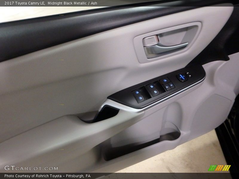 Midnight Black Metallic / Ash 2017 Toyota Camry LE