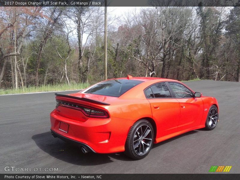 Go Mango / Black 2017 Dodge Charger R/T Scat Pack