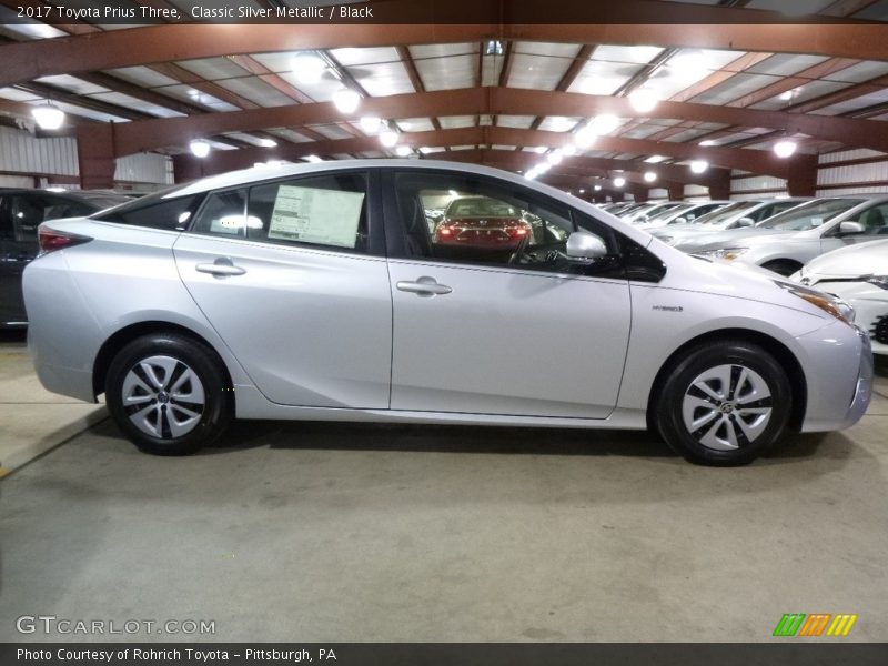 Classic Silver Metallic / Black 2017 Toyota Prius Three