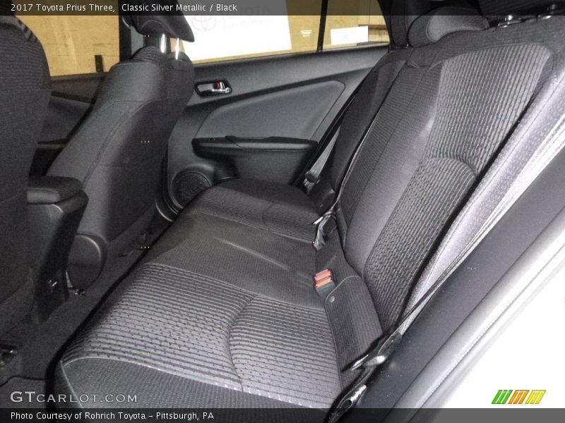 Classic Silver Metallic / Black 2017 Toyota Prius Three