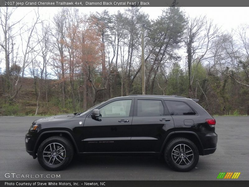 Diamond Black Crystal Pearl / Black 2017 Jeep Grand Cherokee Trailhawk 4x4