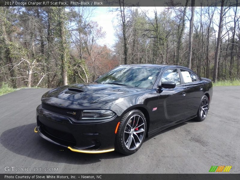Pitch-Black / Black 2017 Dodge Charger R/T Scat Pack