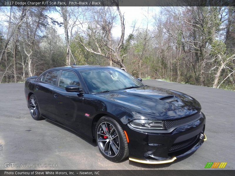 Pitch-Black / Black 2017 Dodge Charger R/T Scat Pack