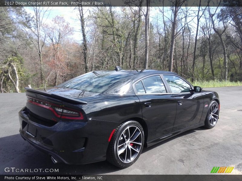 Pitch-Black / Black 2017 Dodge Charger R/T Scat Pack