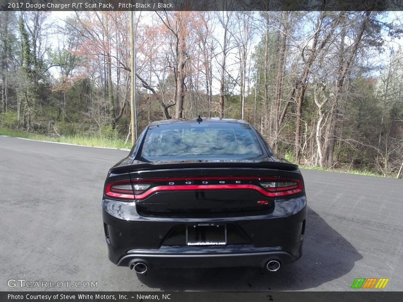 Pitch-Black / Black 2017 Dodge Charger R/T Scat Pack