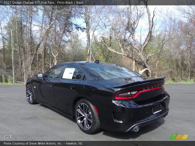 Pitch-Black / Black 2017 Dodge Charger R/T Scat Pack