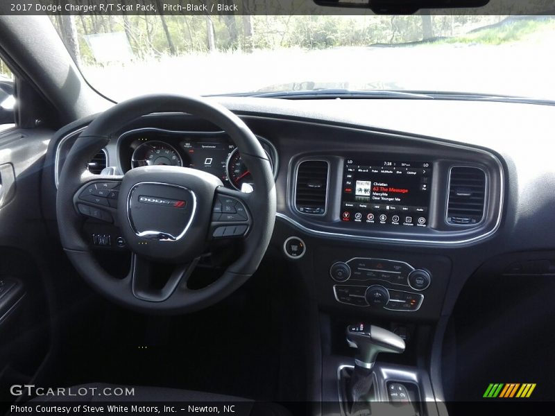 Pitch-Black / Black 2017 Dodge Charger R/T Scat Pack
