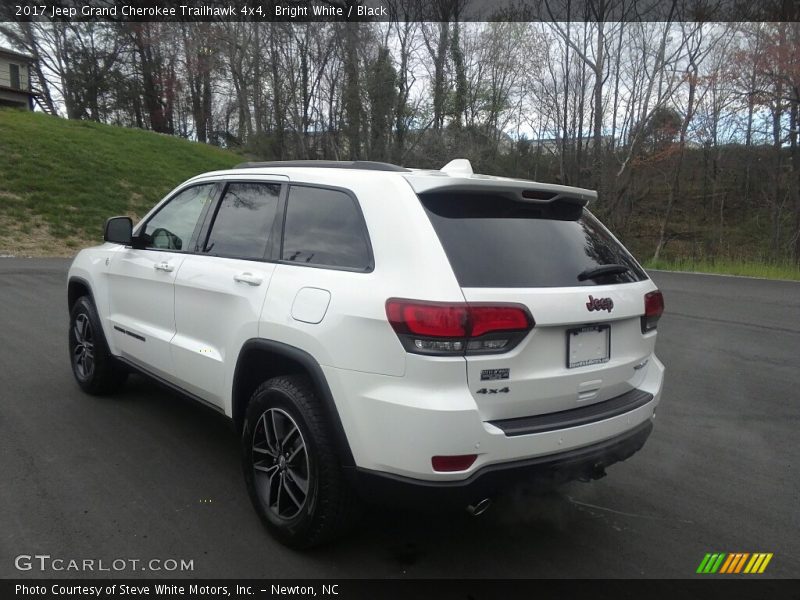 Bright White / Black 2017 Jeep Grand Cherokee Trailhawk 4x4