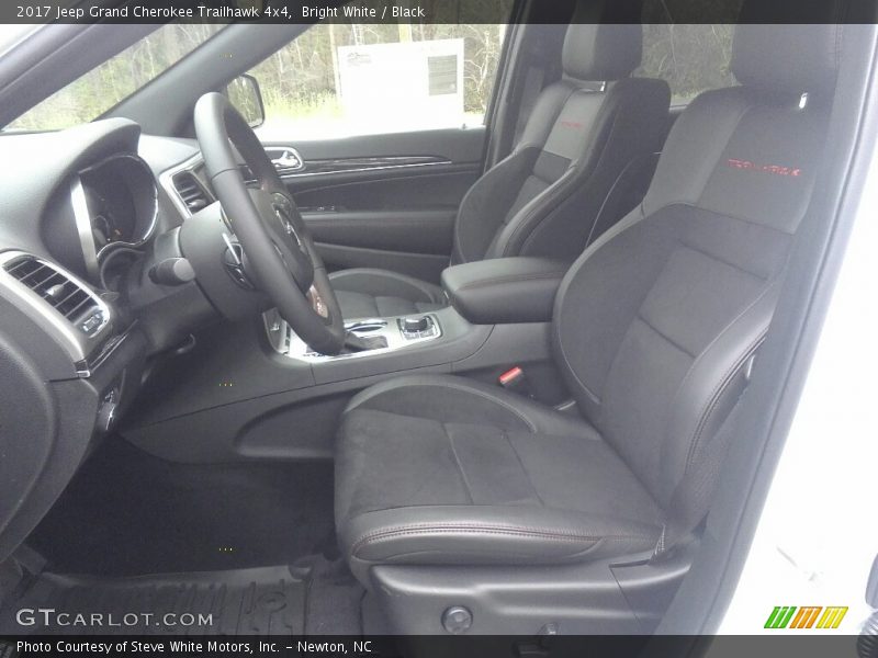 Bright White / Black 2017 Jeep Grand Cherokee Trailhawk 4x4