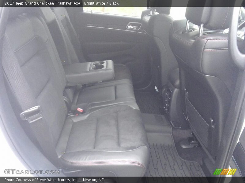 Bright White / Black 2017 Jeep Grand Cherokee Trailhawk 4x4