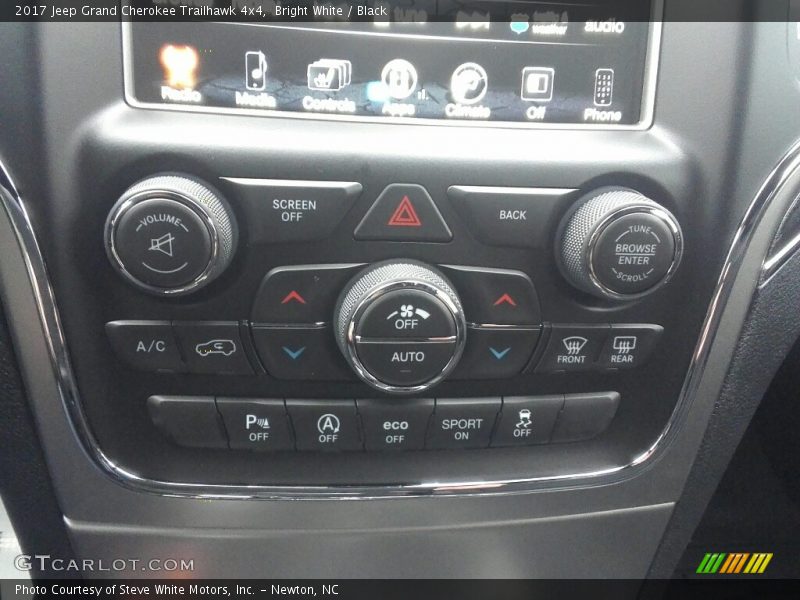 Bright White / Black 2017 Jeep Grand Cherokee Trailhawk 4x4