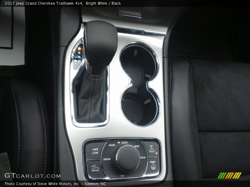 Bright White / Black 2017 Jeep Grand Cherokee Trailhawk 4x4