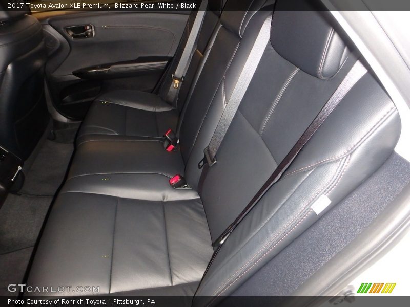 Blizzard Pearl White / Black 2017 Toyota Avalon XLE Premium