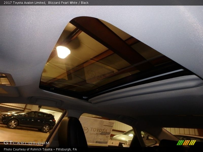 Blizzard Pearl White / Black 2017 Toyota Avalon Limited