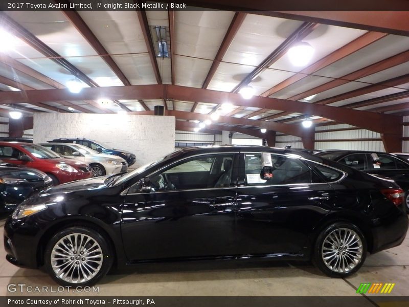 Midnight Black Metallic / Black 2017 Toyota Avalon Limited
