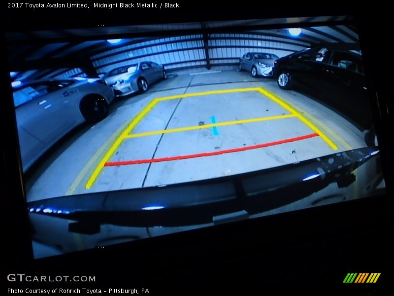 Midnight Black Metallic / Black 2017 Toyota Avalon Limited